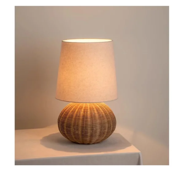 petite lampe à poser en rotin