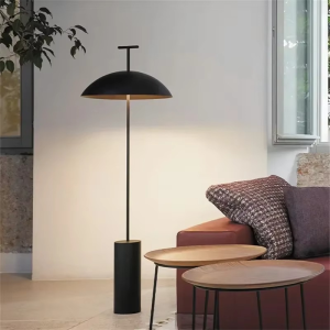 lampe à poser au sol champignon minimaliste