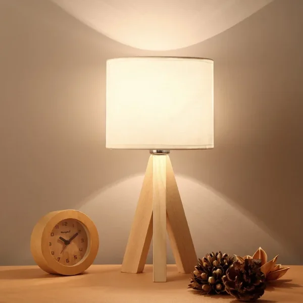 lampe trépied en bois