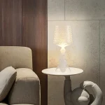 Lampe italienne noire à poser