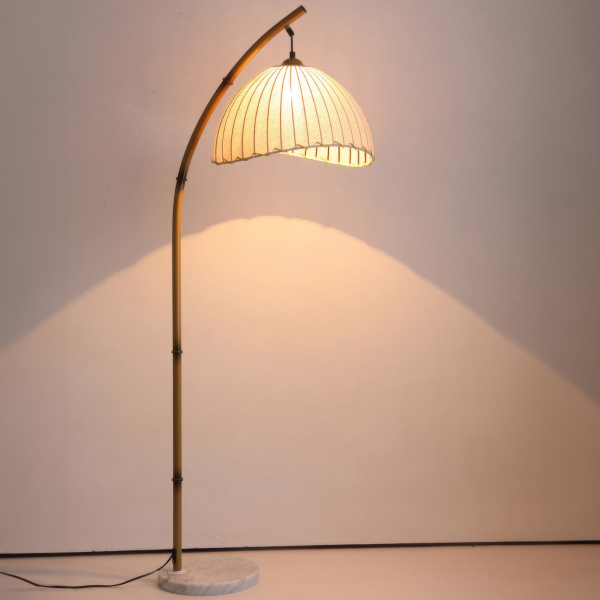 Lampe à poser au sol en bambou
