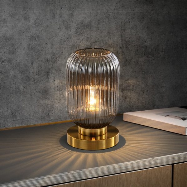Lampe à poser en verre vintage élégante
