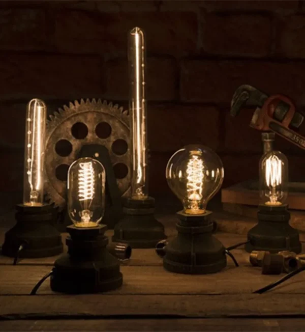Lampe à poser vintage industrielle