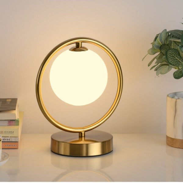 Lampe à poser globe verre vintage